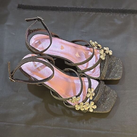 BRAND NEW STEVE MADDEN  LOTTIE HEELED (Little Kid/Big Kid) SANDAL - Picture 9 of 16